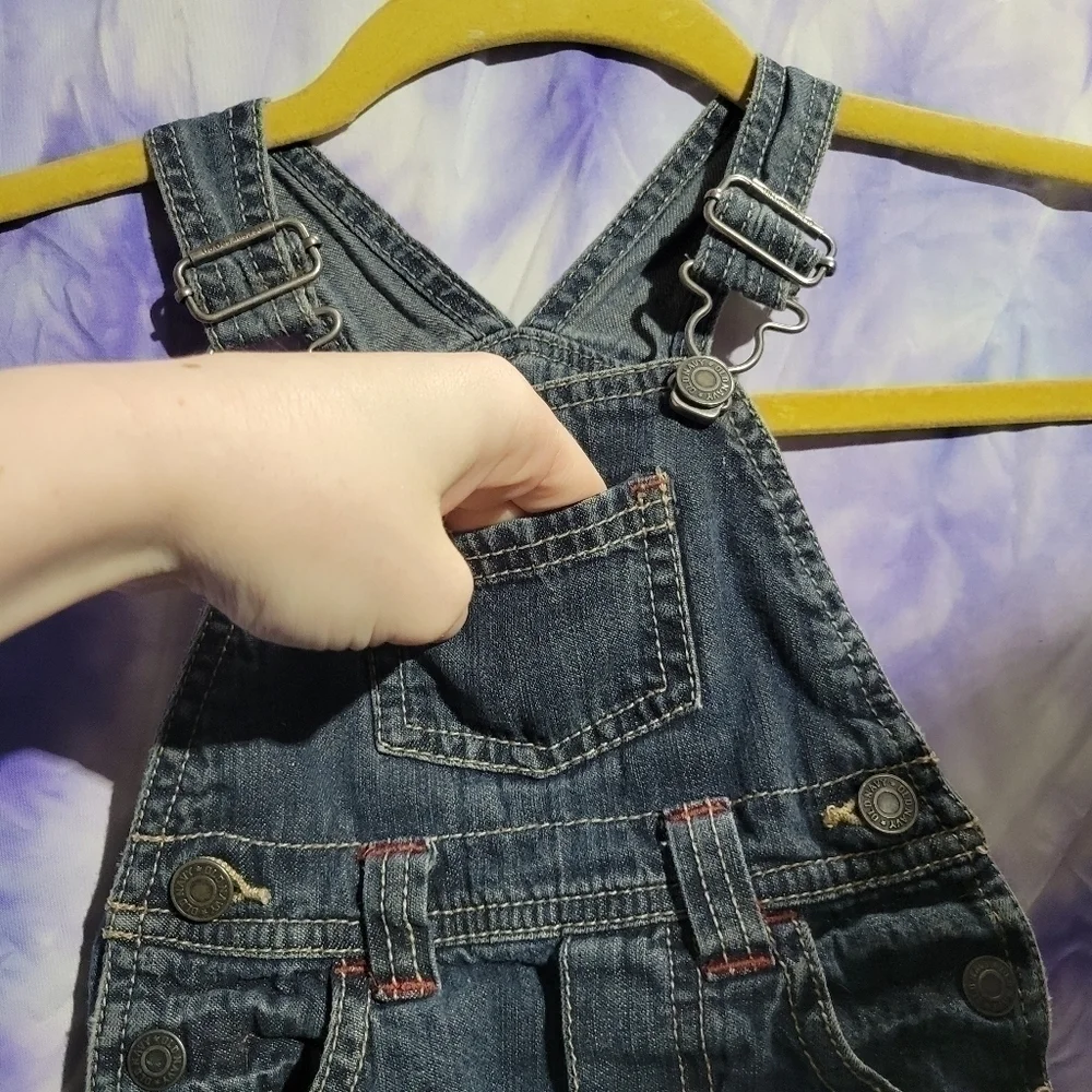 Old Navy Babys Unisex Blue Denim Overalls Size 3-6 Months